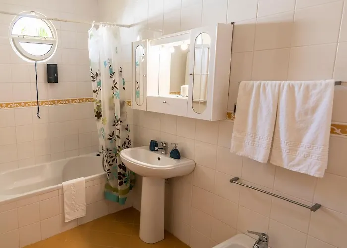 Apartament Pedras Pretas *