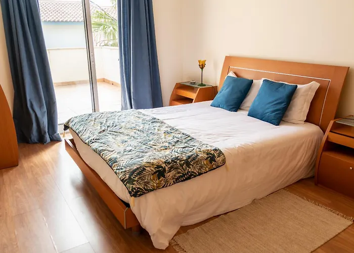 Apartament Pedras Pretas *